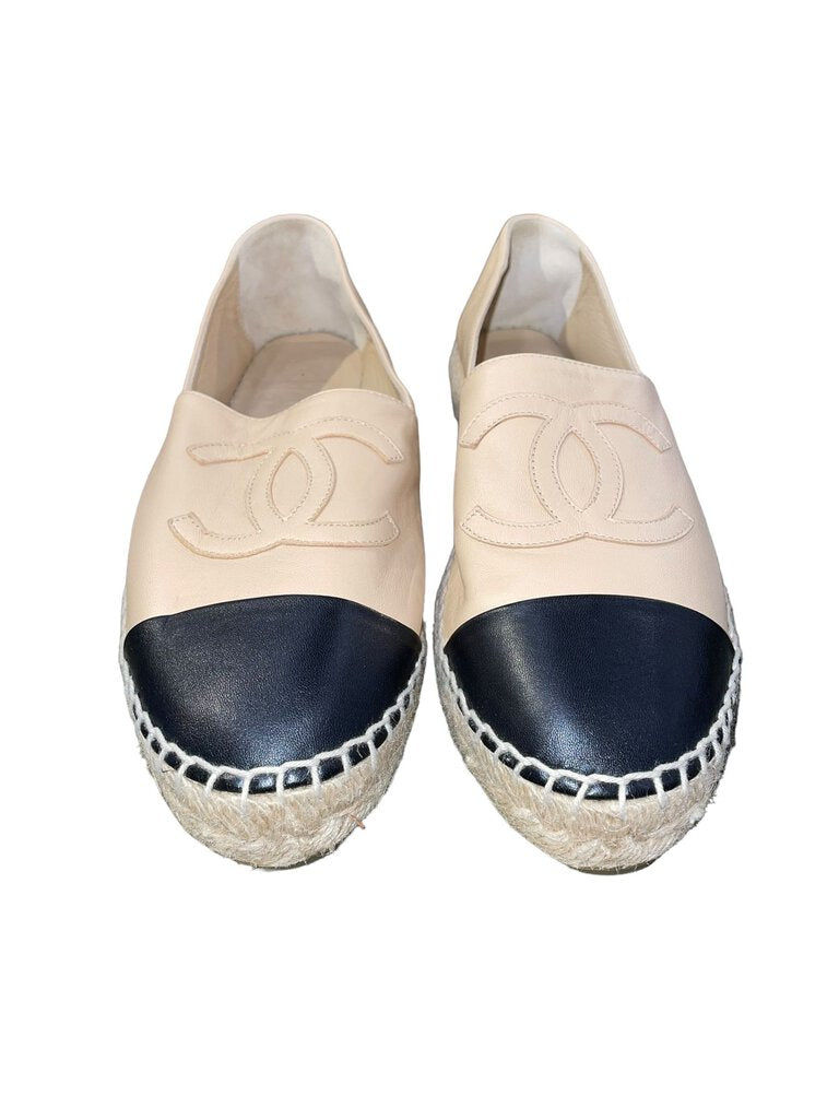 Chanel Leather CC Espadrilles in beige 39