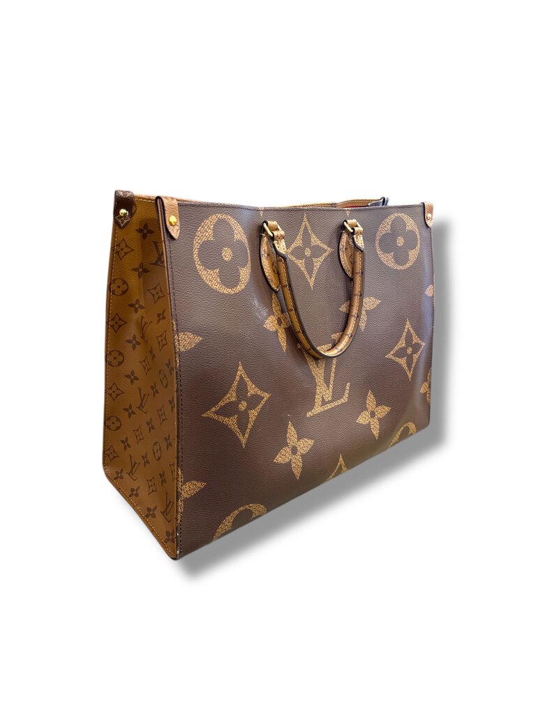 Louis Vuitton Onthego MM Monogram Coated Canvas Tote