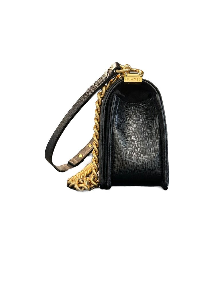 Chanel Caviar Quilted New Medium Boy Flap Black Like New Condition black Like new condition