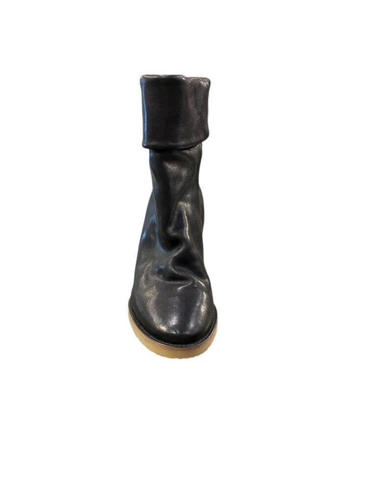 ISabel Marant Leather Wedge Boots black 39
