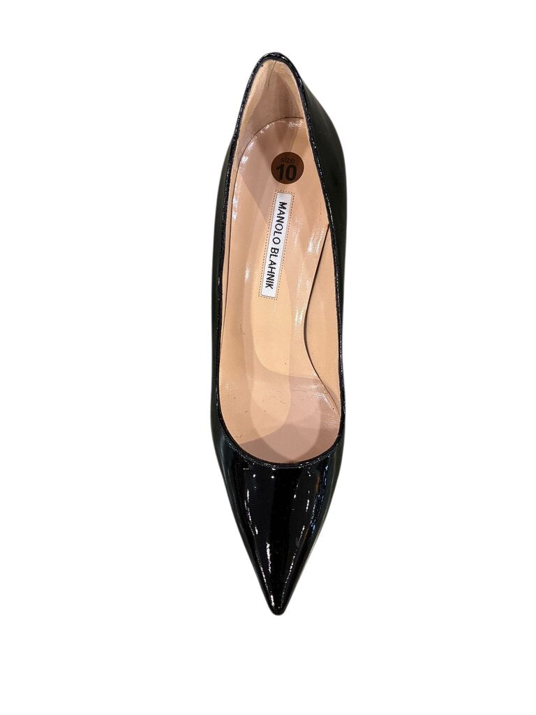 Manolo Blahnik Patent pointy pumps black 41